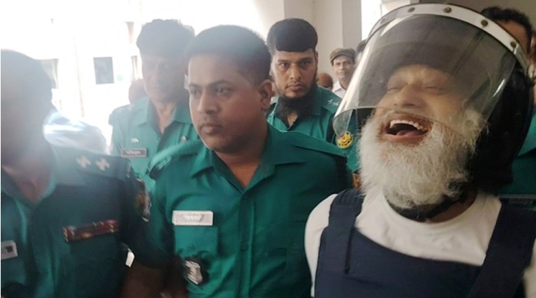 আদালতে পুলিশের সঙ্গে হাজী সেলিমের চিৎকার-চেঁচামেচি 