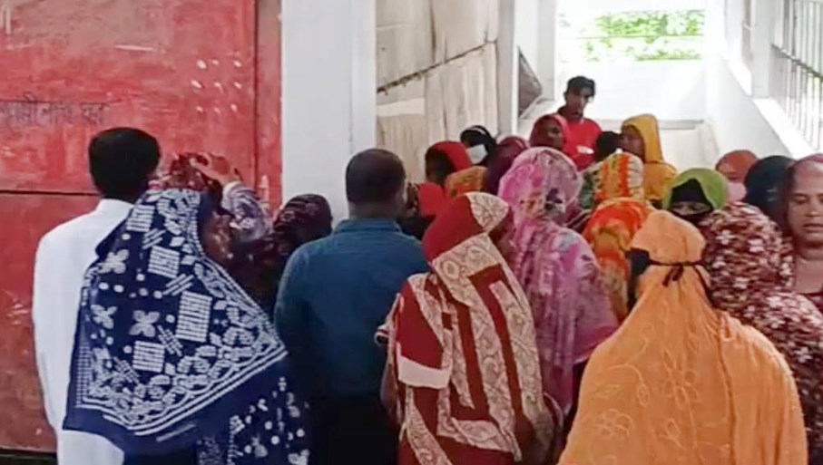 রাইস কুকারে রান্নার সময় বিদ্যুৎস্পৃষ্ট হয়ে মা-মেয়ের মৃত্যু 
