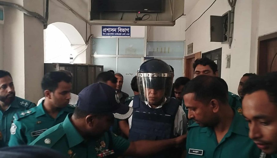 সাবেক সিইসি হাবিবুল আউয়াল কারাগারে