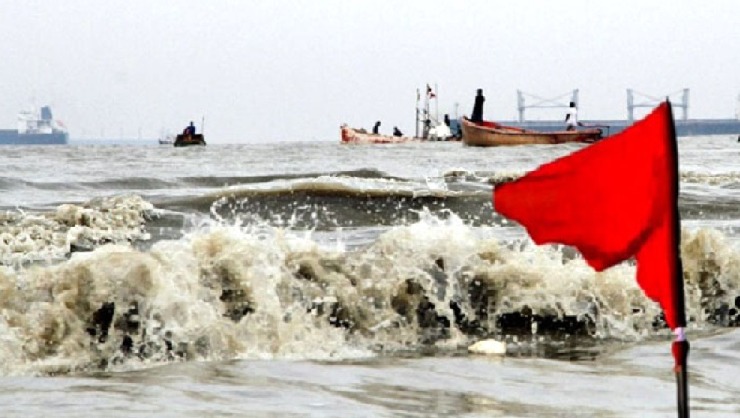 সমুদ্রবন্দরে ৩ নম্বর সতর্ক সংকেত