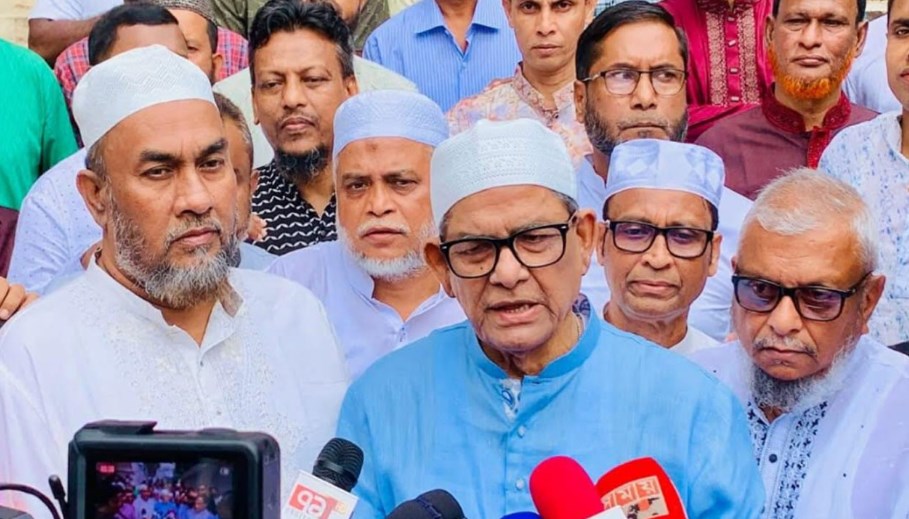 ফেব্রুয়ারিতে নির্বাচনের মাধ্যমে দেশ রাইট ট্র্যাকে উঠবে : মির্জা ফখরু‌ল