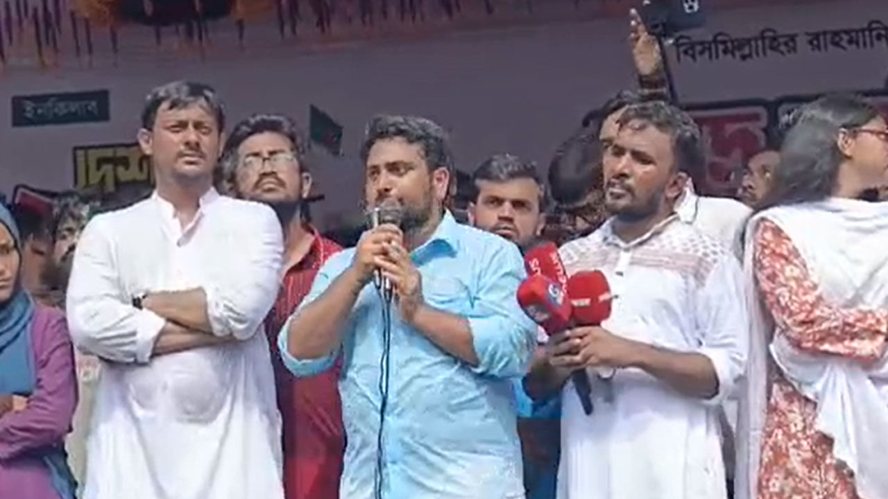 নতুন করে কোনো গডফাদারের আবির্ভাব হতে দেব না: নাহিদ ইসলাম