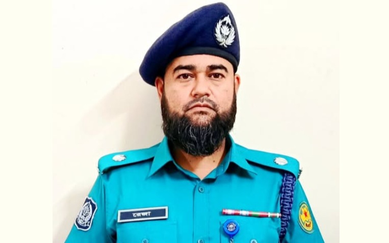কারওয়ান বাজারে ছিনতাইকারীর ছুরিকাঘাতে পুলিশের এডিসি আহত