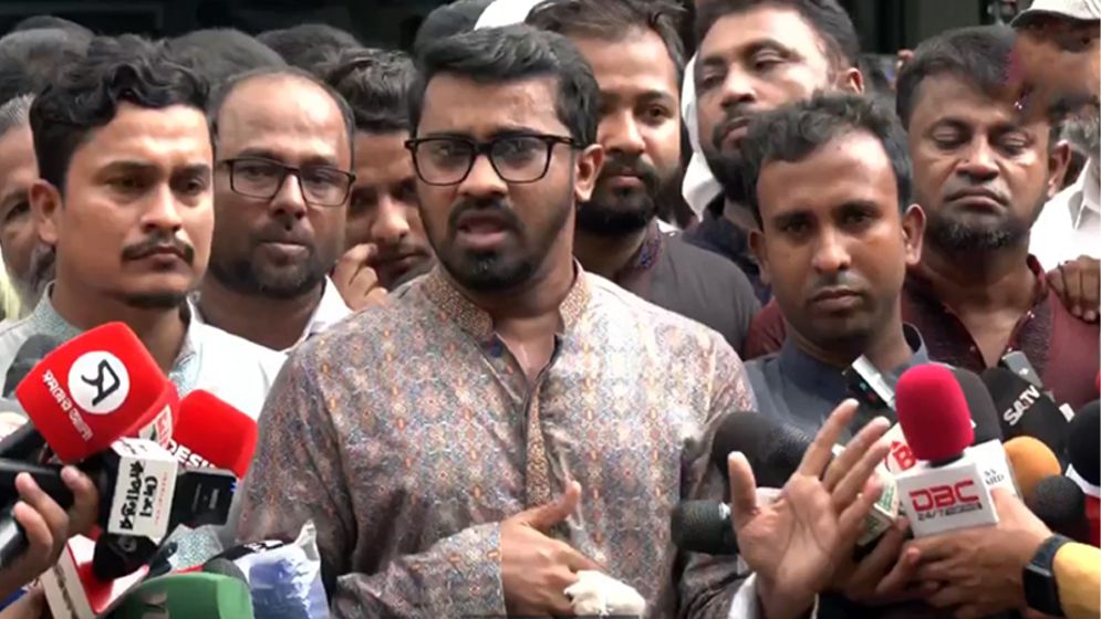 লজ্জা থাকলে ক্ষমা চেয়ে পদত্যাগ করবেন, স্বরাষ্ট্র উপদেষ্টাকে রাশেদ