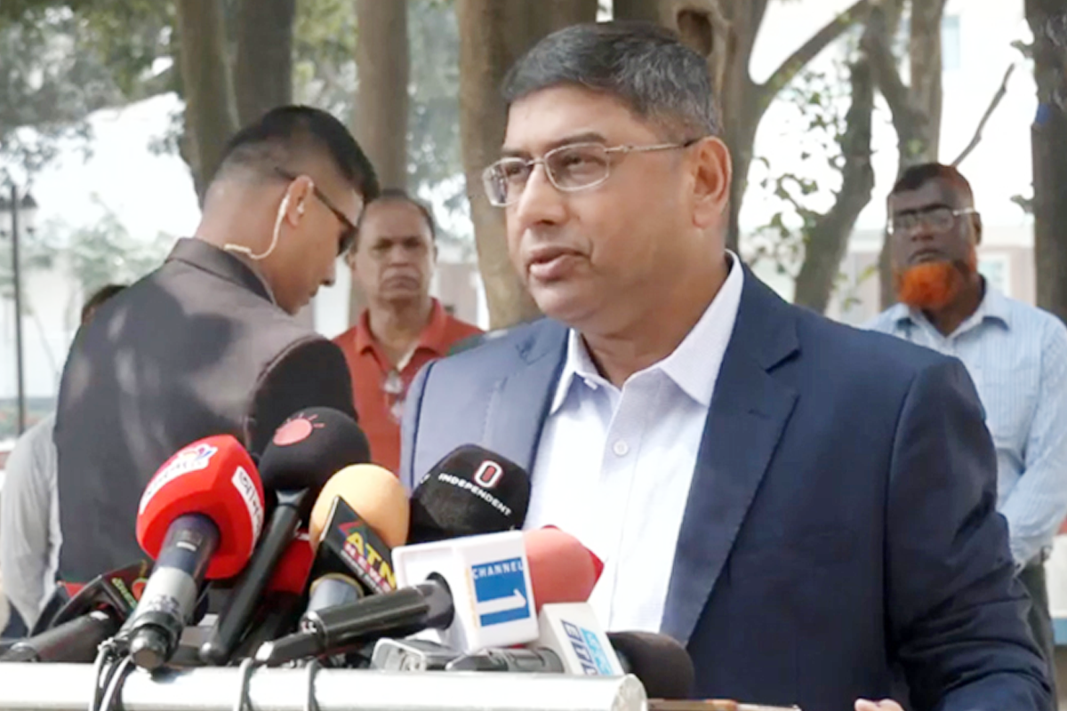 দেশবাসীকে নির্ভয়ে ভোট দেয়ার আহ্বান সেনাপ্রধানের