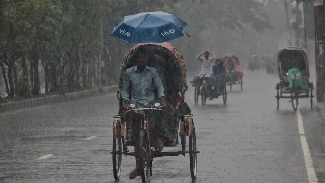 সাগরে সুস্পষ্ট লঘুচাপ, পাঁচ দিনই বৃষ্টির সম্ভাবনা