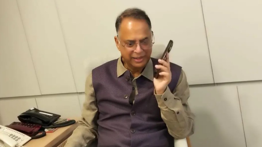 গ্রাহককে ফোন করে দুঃখ প্রকাশ করলেন বিদ্যুৎমন্ত্রী