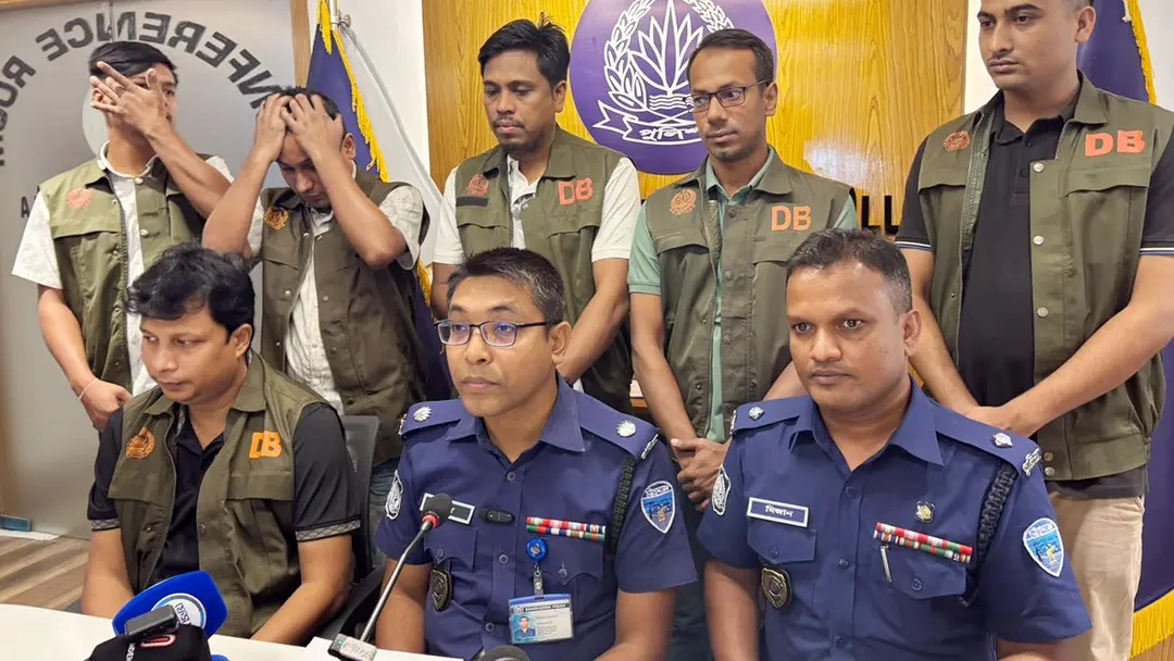 অটোরিকশাচালক সুমনই তাজমিনকে ধর্ষণের পর শ্বাসরোধে হত্যা করেন: পুলিশ